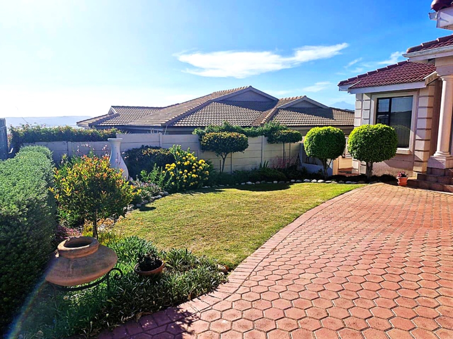3 Bedroom Property for Sale in Reebok Western Cape